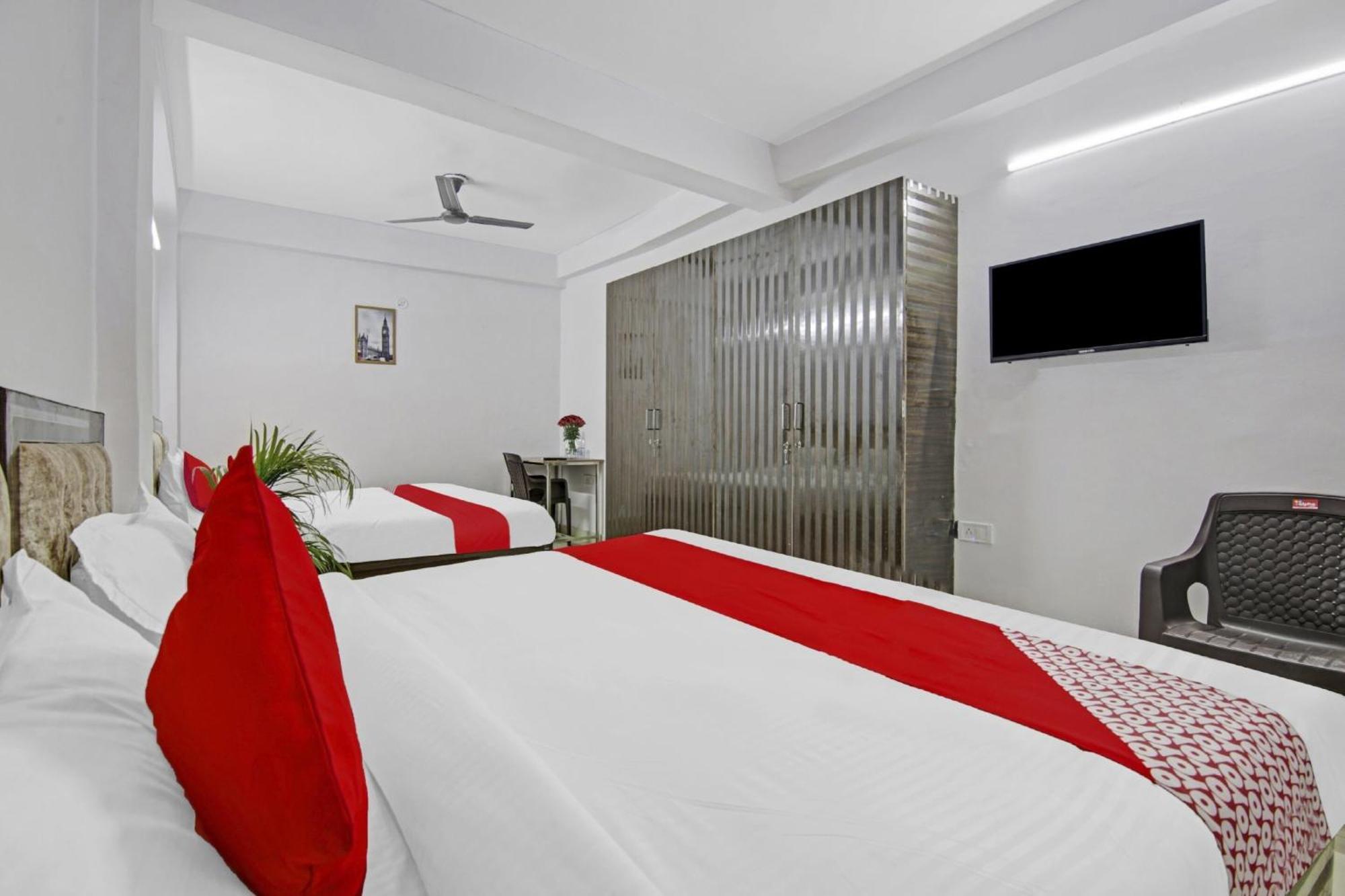 Hotel Green Olive New Delhi Exterior photo