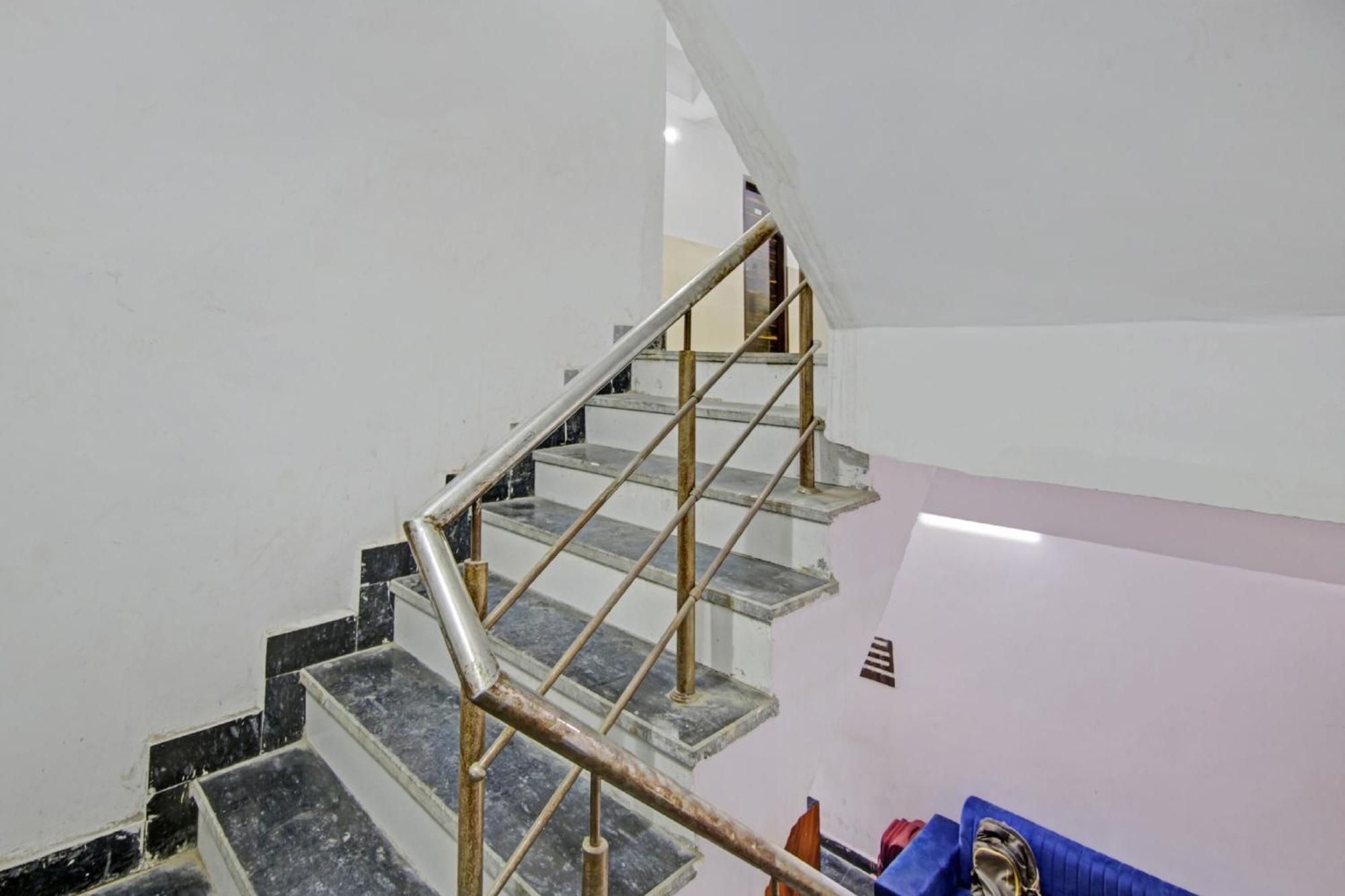 Hotel Green Olive New Delhi Exterior photo